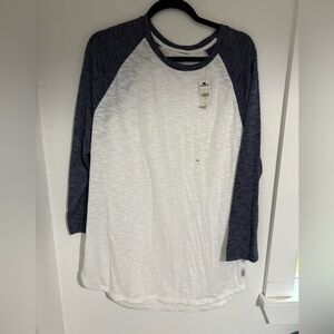 Express White & Blue  baseball shirt size XL NWT